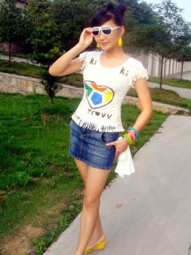 精选足球宝贝刘闻雯最新图册