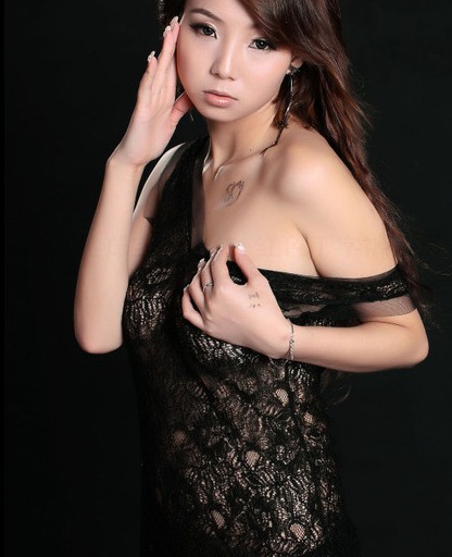 高清足球宝贝秀丁字裤,后起之秀性感身姿图集