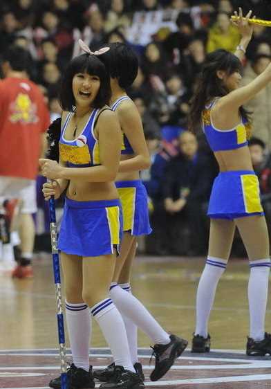 高清篮球宝贝赛场热舞图集