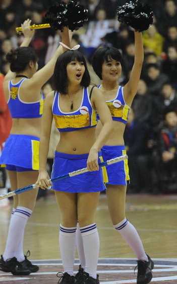 高清篮球宝贝赛场热舞图集