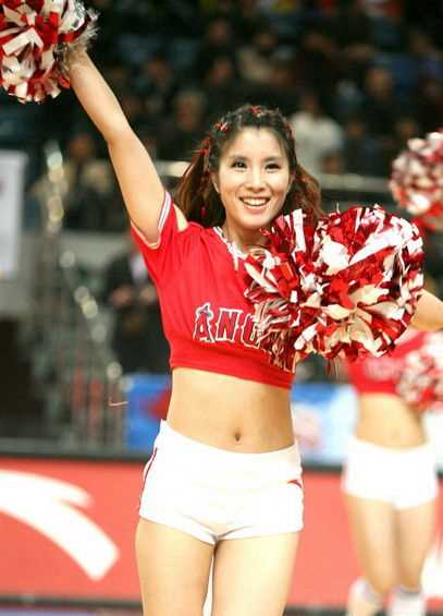 精选篮球宝贝热情似火图册