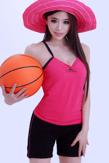 优质混血篮球宝贝动感展青春气息相册