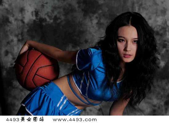 特别专辑CBA最美篮球宝贝似何洁,短裙秀清纯