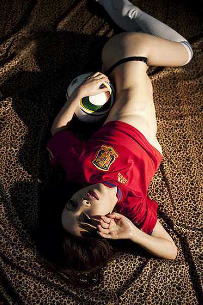 最新性感教主华丽转身,变装萝莉女仆大秀清纯_壁纸