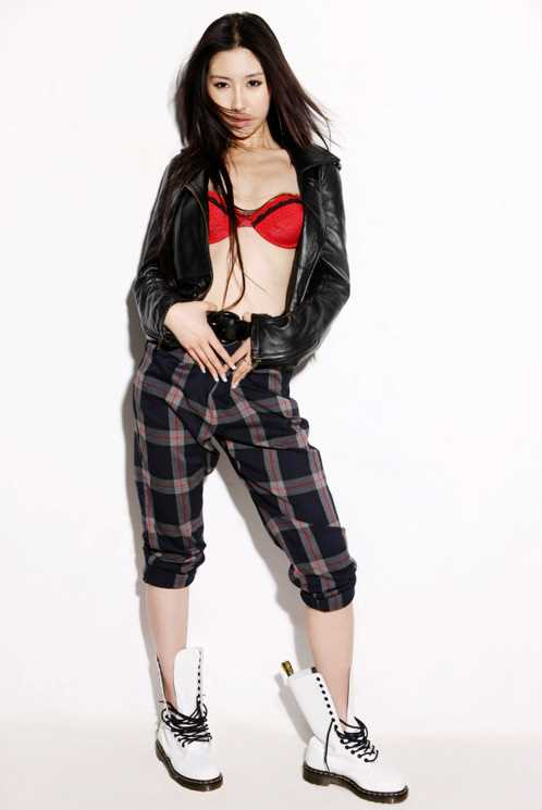 最全中国名模性感演绎,她们诠释32强民族风情_壁纸