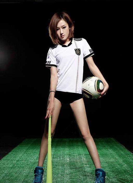 精选超女性感吹呜呜祖拉,秀玉腿露小蛮腰_图册