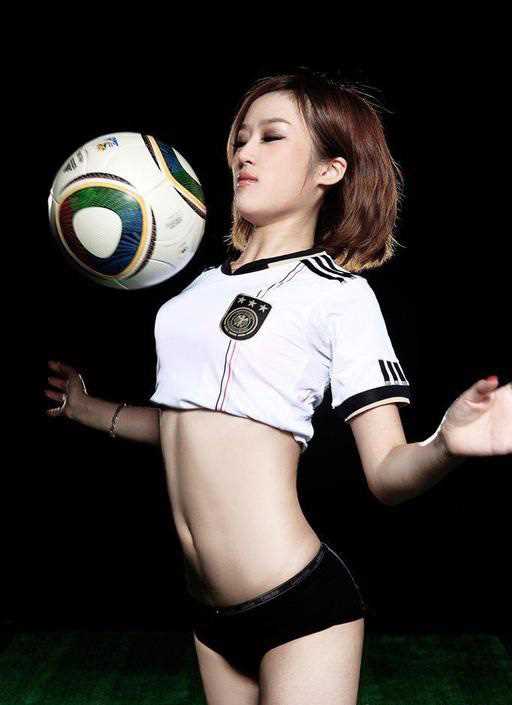 精选超女性感吹呜呜祖拉,秀玉腿露小蛮腰_图册