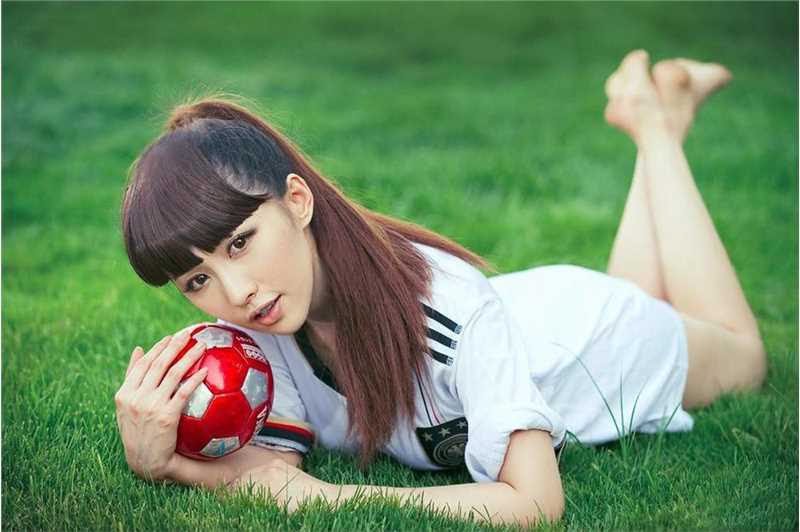 特别专辑小美女化身德国宝贝,助威日耳曼战车_图片