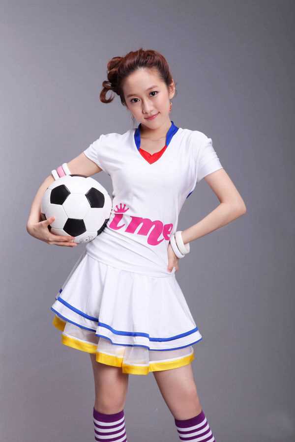 最新蜜女团显性感,化身宝贝助威世界杯_壁纸