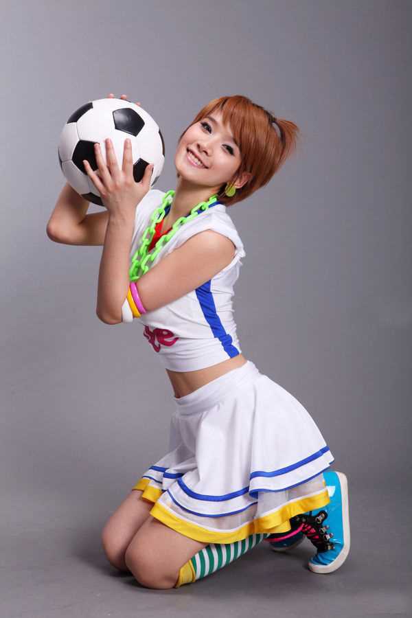 最新蜜女团显性感,化身宝贝助威世界杯_壁纸