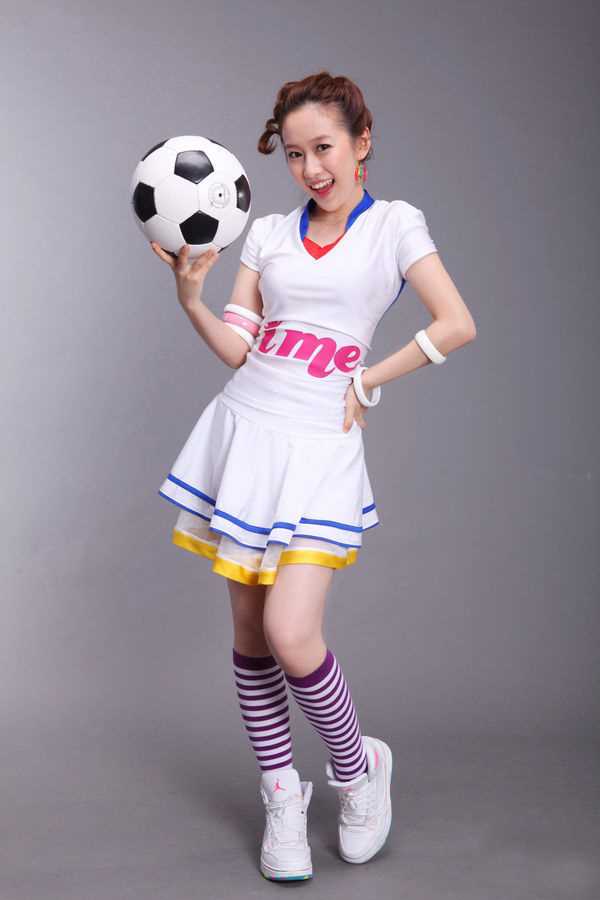 最新蜜女团显性感,化身宝贝助威世界杯_壁纸