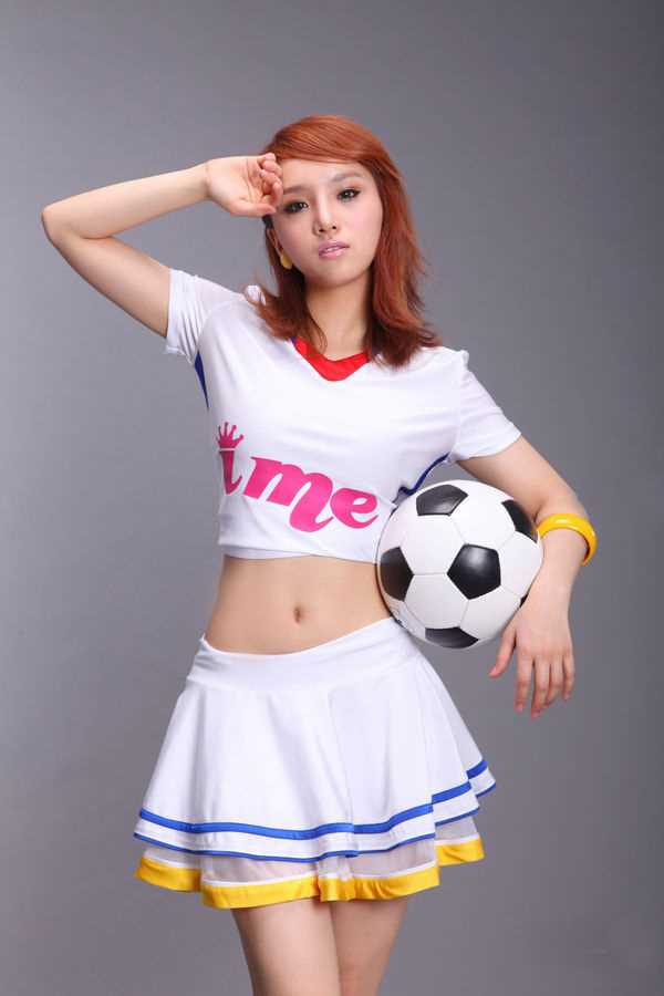 最新蜜女团显性感,化身宝贝助威世界杯_壁纸