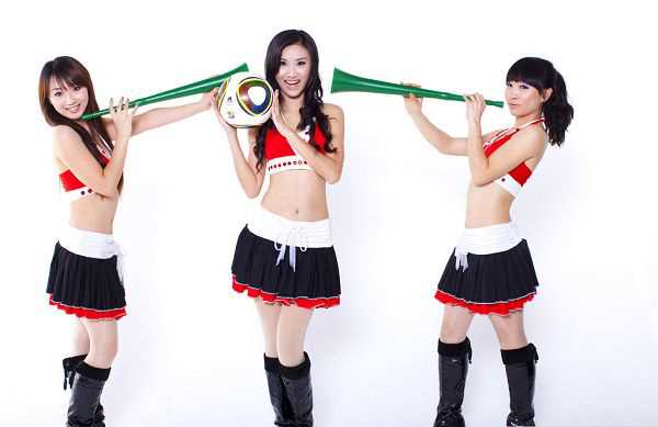 高清清纯宝贝助威世界杯,争芳斗艳挺偶像球队_图册