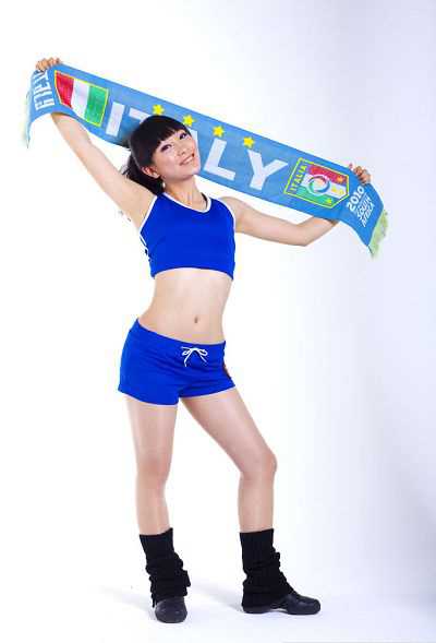 高清清纯宝贝助威世界杯,争芳斗艳挺偶像球队_图册