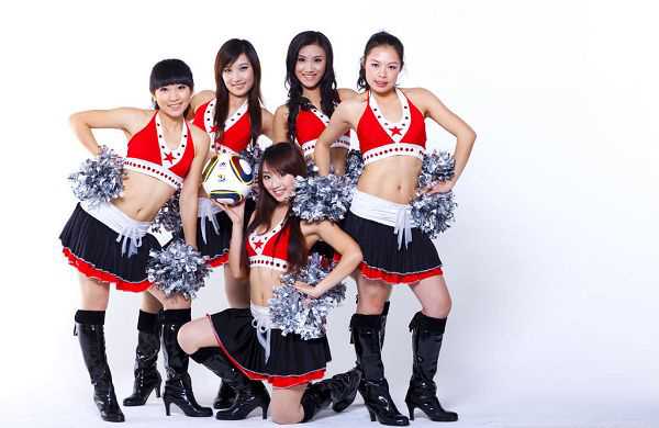 高清清纯宝贝助威世界杯,争芳斗艳挺偶像球队_图册