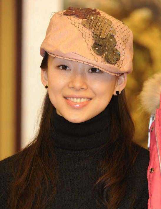 高清在潘晓婷亮相《男人装》,台球天后演绎妩媚女人_中的图册