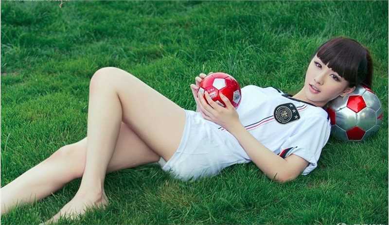特别专辑精选性感照-足球美女图片