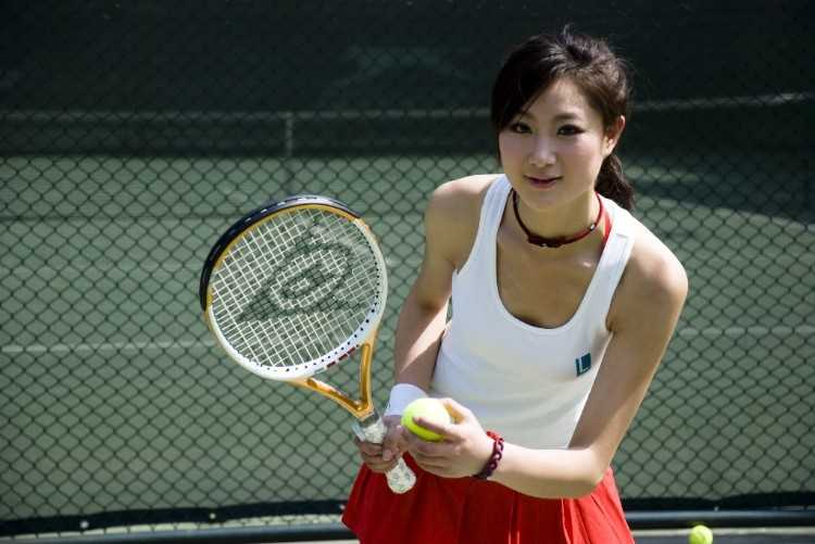 高清网球美眉性感摆动姿势图集