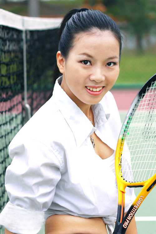 高清网球美眉性感摆动姿势图集