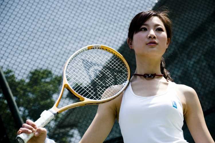 高清网球美眉性感摆动姿势图集