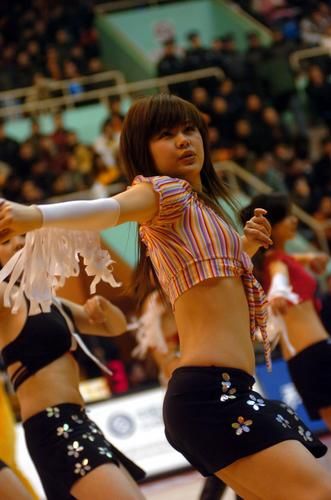 高清记清四射的篮球美女图集