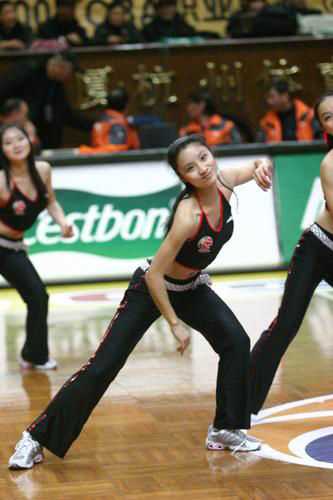 高清记清四射的篮球美女图集