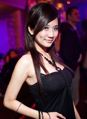 最全生活照曝光的90后篮球美女壁纸