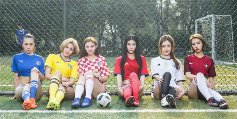 精选篮球迷的拉拉队美女图册