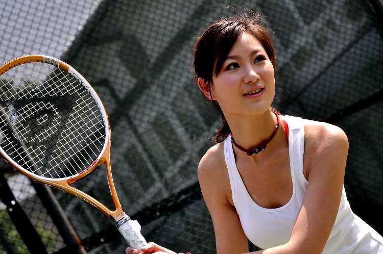 特别专辑身姿百态性感的网球美女图片