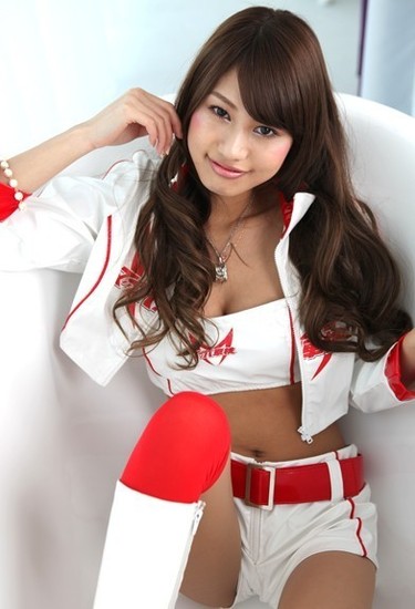 日本赛车宝贝,秀动人曲线