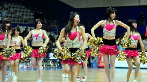 精选CBA风情宝贝劲装热舞,展露风韵身段图册