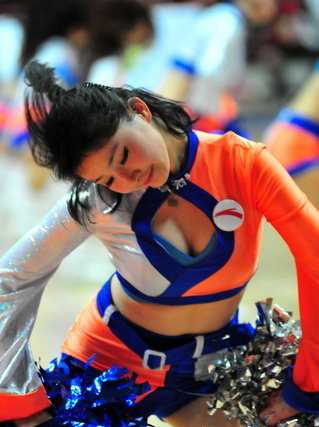 精选CBA风情宝贝劲装热舞,展露风韵身段图册