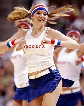 NBA赛场性感回现,啦啦队员秀色大比拼