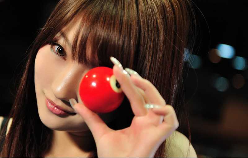 高清台球室的妩媚MM莎莎图集