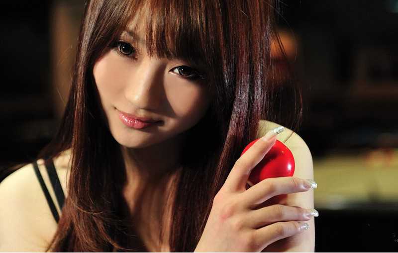 高清台球室的妩媚MM莎莎图集