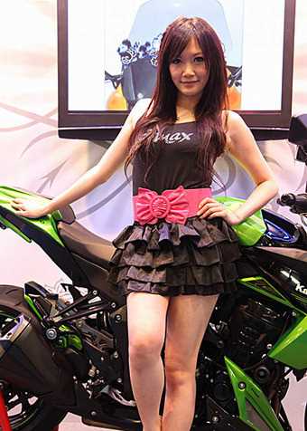 最全清纯台湾“机车宝贝”演绎时尚动力壁纸