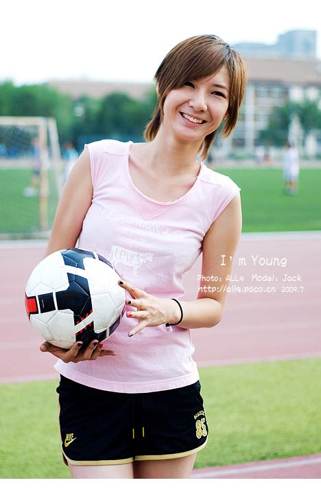 特别专辑[I,am,Young]正值年少时图片