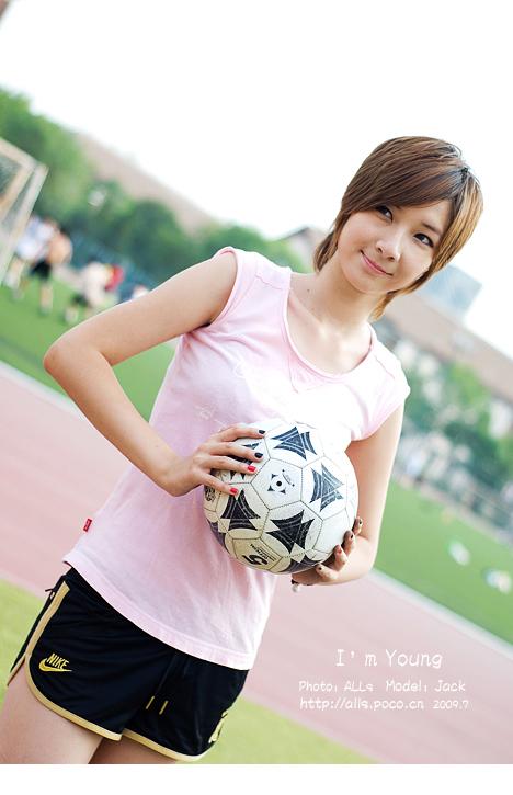 特别专辑[I,am,Young]正值年少时图片