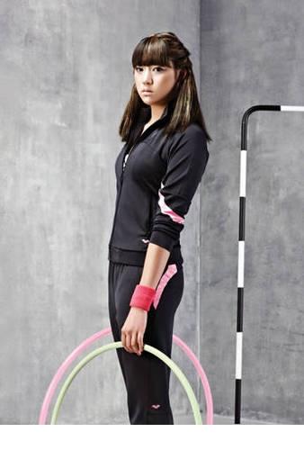 最新韩媒评韩国奥运五美女,蜂腰大长腿惹人爱壁纸