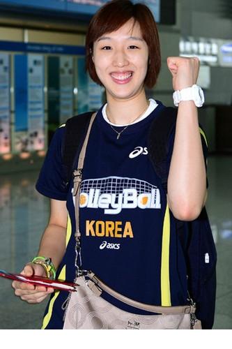 最新韩媒评韩国奥运五美女,蜂腰大长腿惹人爱壁纸