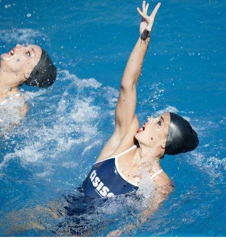 最新西班牙花样游泳队备战,唯美舞姿闪耀泳池图集
