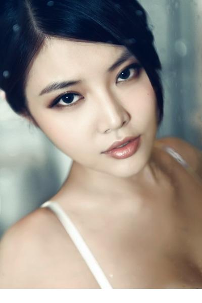 精选美女宝贝徐冬冬为刘翔拍湿身诱惑图册