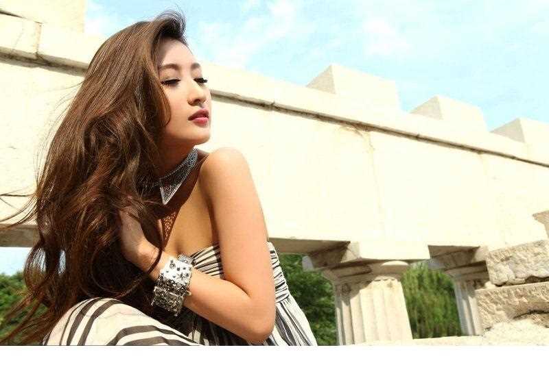 高清奥运女郎孙敬媛优雅化身雅典女神图册