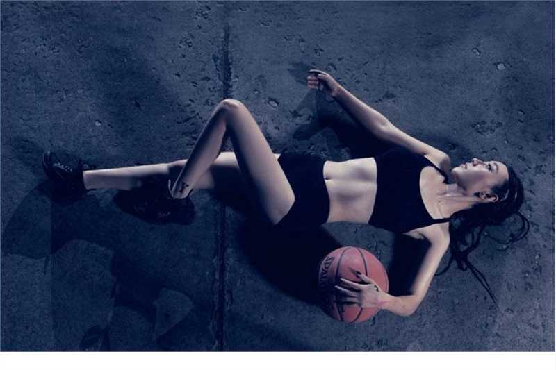 优质美女宝贝韩一菲性感助阵中国男篮相册