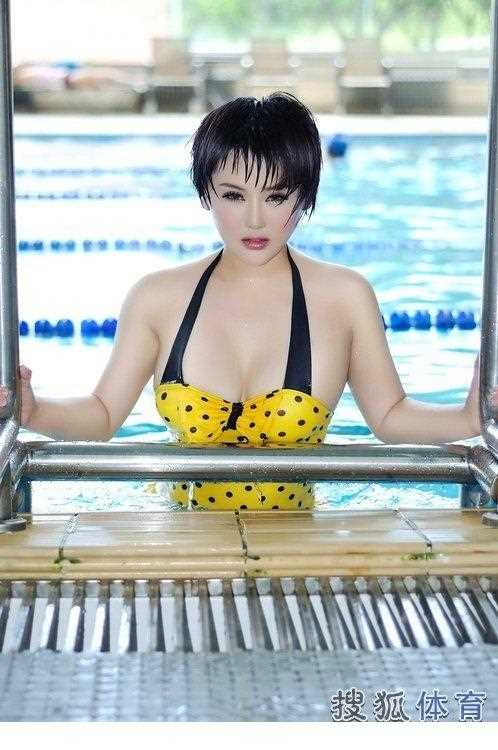 精选杨欣泳衣,性感身材为孙杨助威图册