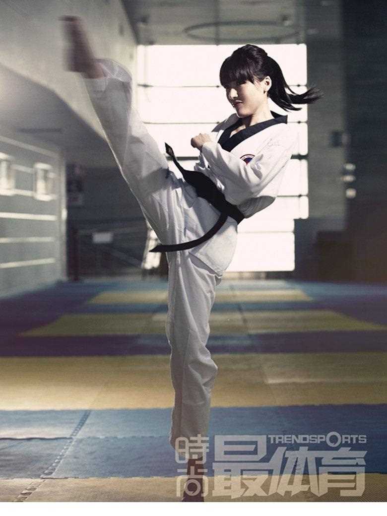 高清美女叶倩云奥运跆拳道霸气图集