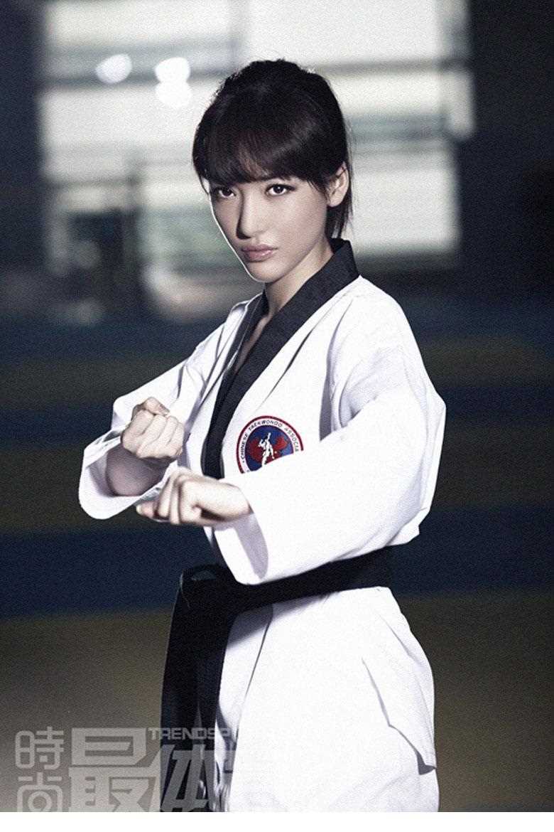 高清美女叶倩云奥运跆拳道霸气图集