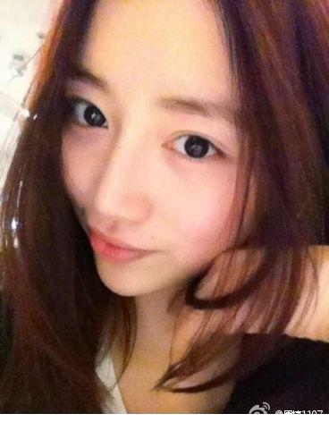 优质奥运冠军周凯漂亮女友周捷靓丽照相册