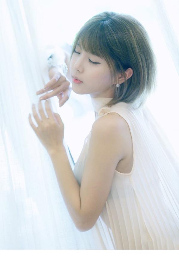 高清韩国模特许允美图集