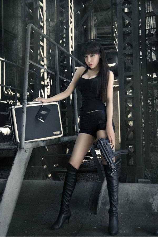 高清张婉悠携显卡性感互动图集